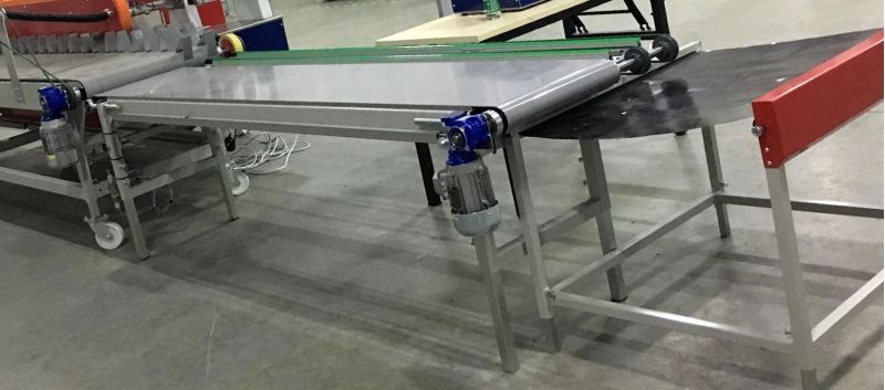 花束用排出コンベア